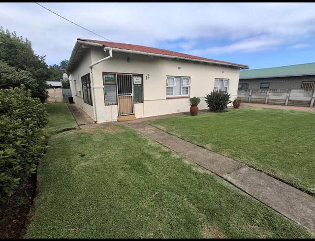3 BEDROOM HOUSE FOR SALE IN GEORGE EAST